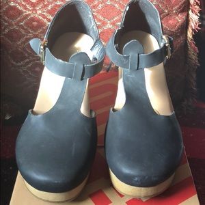 Old navy Platform Clog